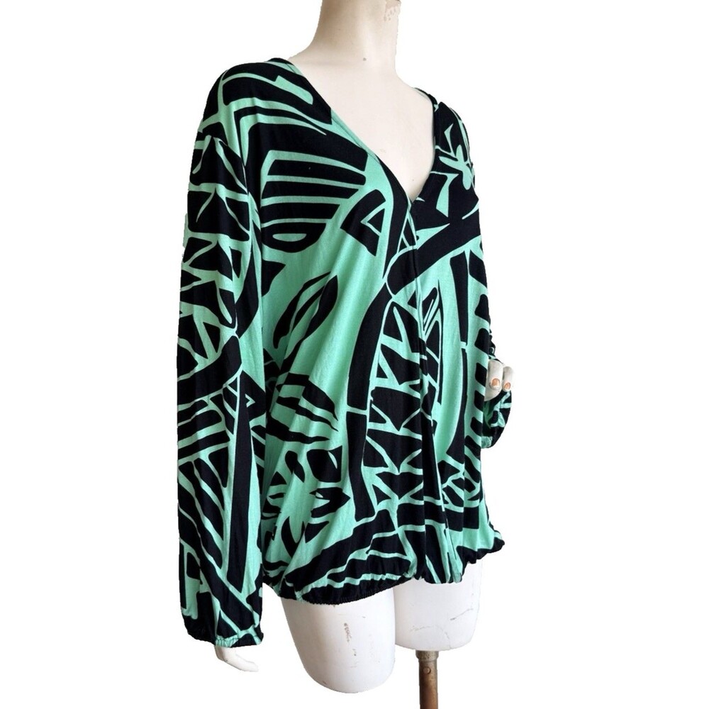 MISSING POLYNESIA Top Mint Green Black Hawaiian Aloha Stretch Jersey Size L XL?
